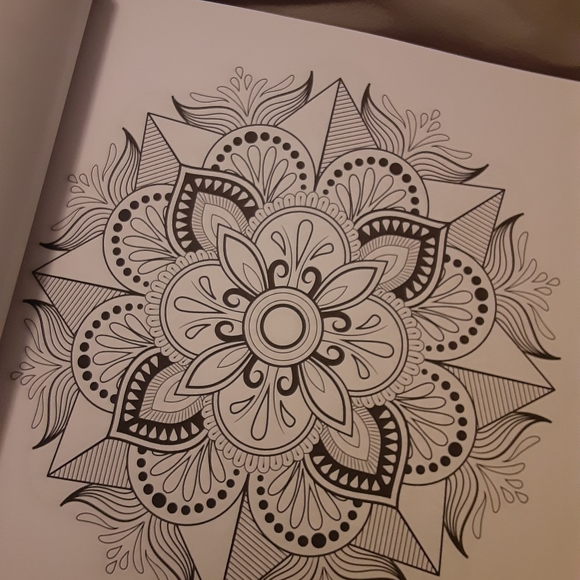 🎨Art of Mandala Coloring Book Gel Pen Bundle - Picture 9 of 9